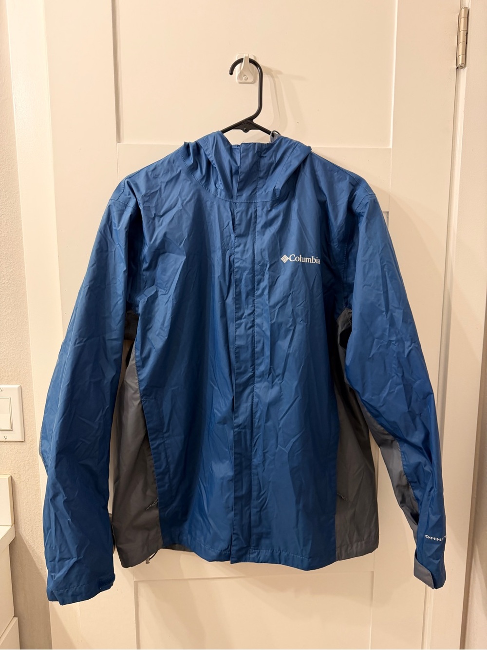Columbia Men’s Blue Waterproof Hooded Omni-Tech Rain Jacket